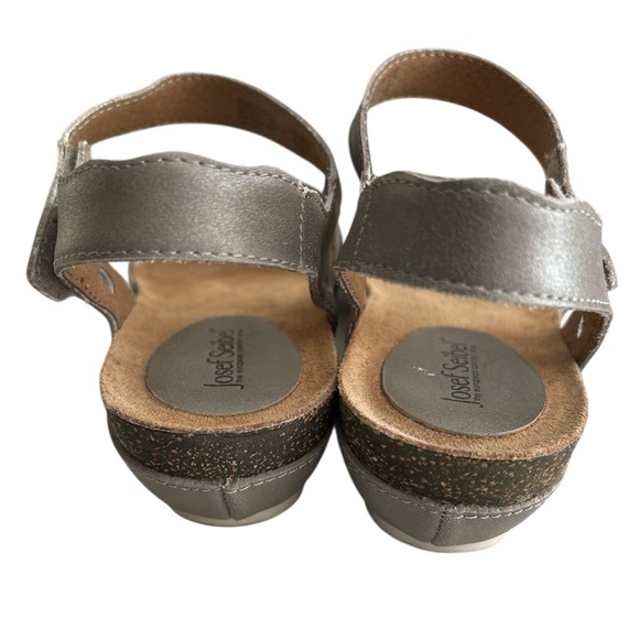 Josef Seibel Hailey 25 Leather Wedge Comfort Sandals in Metallic Tan - 37/6-6.5 - Picture 4 of 10